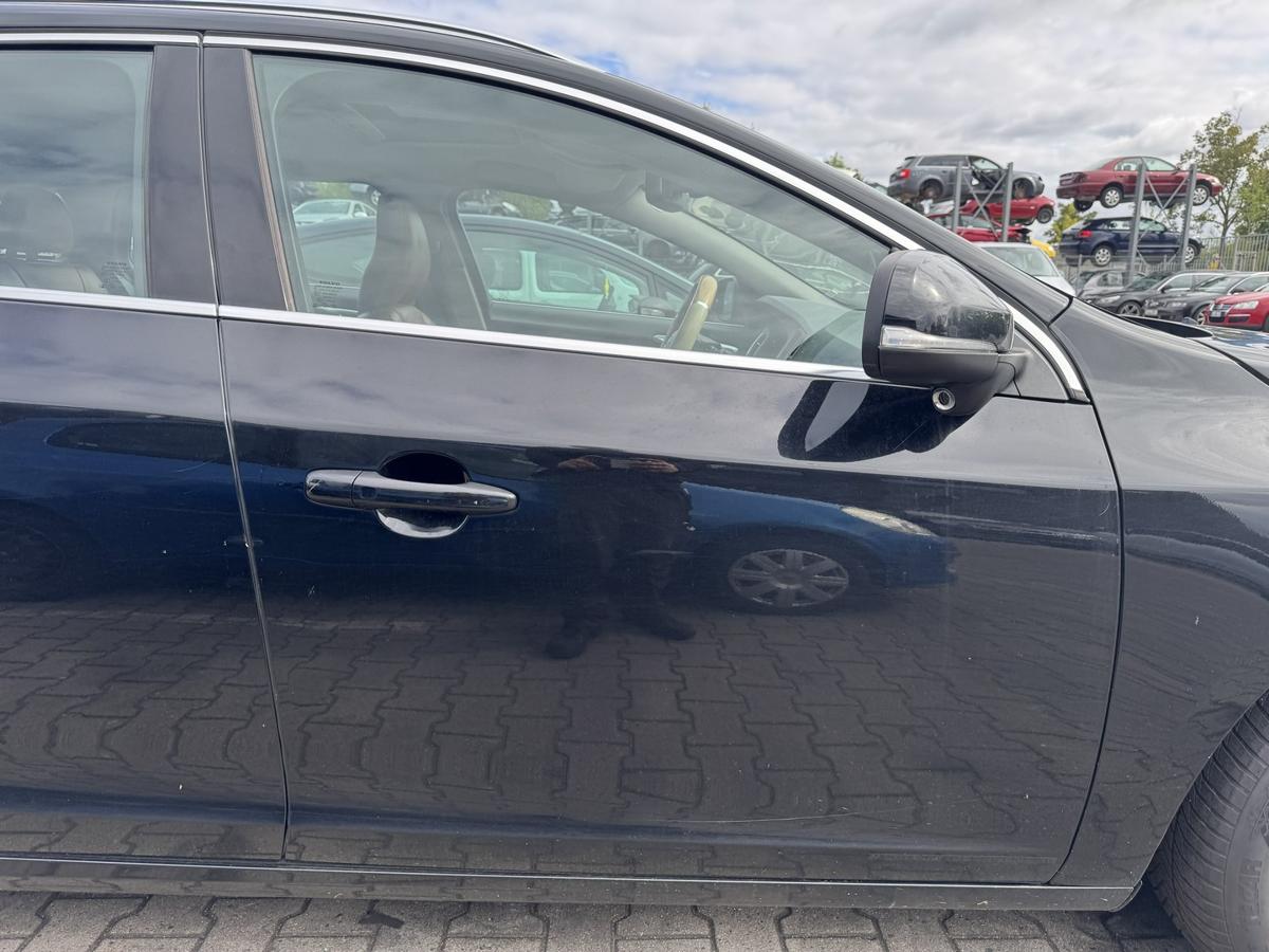 Volvo V60 original T&uuml;r vorn rechts 01900 Black Stone Rohbau Bj.2011
